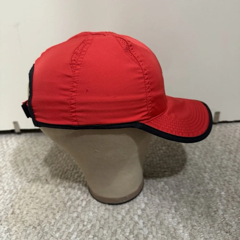 Nike featherlight red